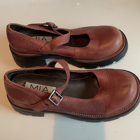 Mia Loran BoHo Mary Jane buckle low heel tan leather shoes size 4 girls - Picture 3 of 12